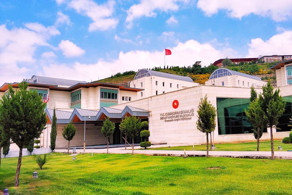 Devlet Arşivleri Başkanlığı 10 Uzman Yardımcısı Alımı Yapıyor