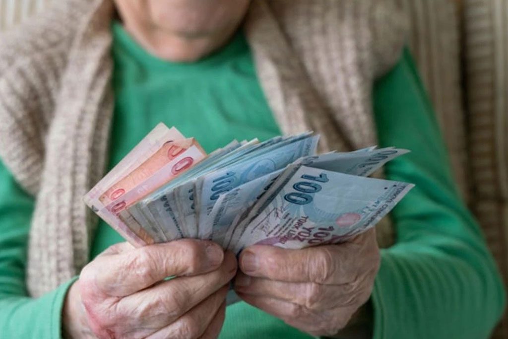 2026 Yılı Yaşlılık Maaşı Belli Oldu - 65 Yaş Aylığı Ne Kadar Oldu?