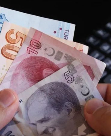 İBB Emekli Pazar Desteği Başvuruları Başladı: Emeklilere 10 Bin TL Pazar Desteği Verilecek