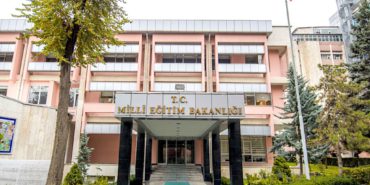 Milli Eğitim Bakanlığı 14 Sözleşmeli Bilişim Personeli Alımı Başvuruları Başladı