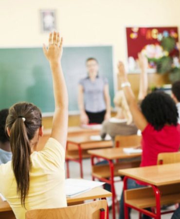 Okullarda Ara Tatil Kalkıyor Mu? - Milli Eğitim Bakanı Yusuf Tekin'den Ara Tatil Açıklaması