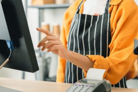 Kasiyer Maaşları 2026 - Kasiyerler Ne Kadar Maaş Alıyor?