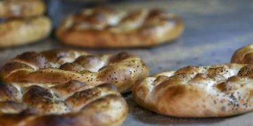 Ramazan Pidesi 2026 Fiyatları Ne Kadar? - Ramazan Pidesi Fiyatları Açıklanmaya Başladı